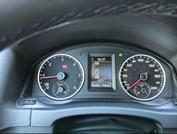 2014 Volkswagen Tiguan 2.0TDI BMT Cross 4x2 110 - Imagen 12