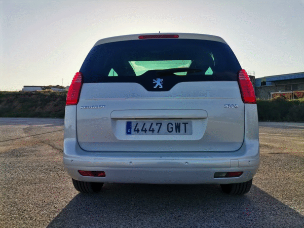 2010 Peugeot 5008 2.0HDI Sport Pack - Imagen 16