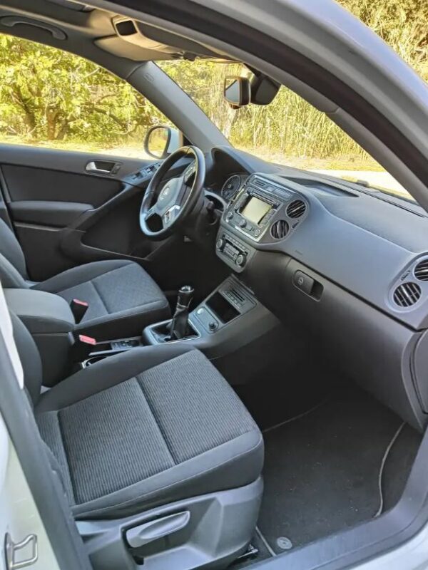2014 Volkswagen Tiguan 2.0TDI BMT Cross 4x2 110 - Imagen 16