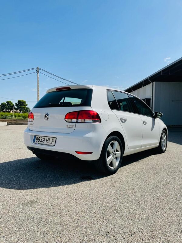 2012 Volkswagen Golf Variant 1.6 TDI - Imagen 11