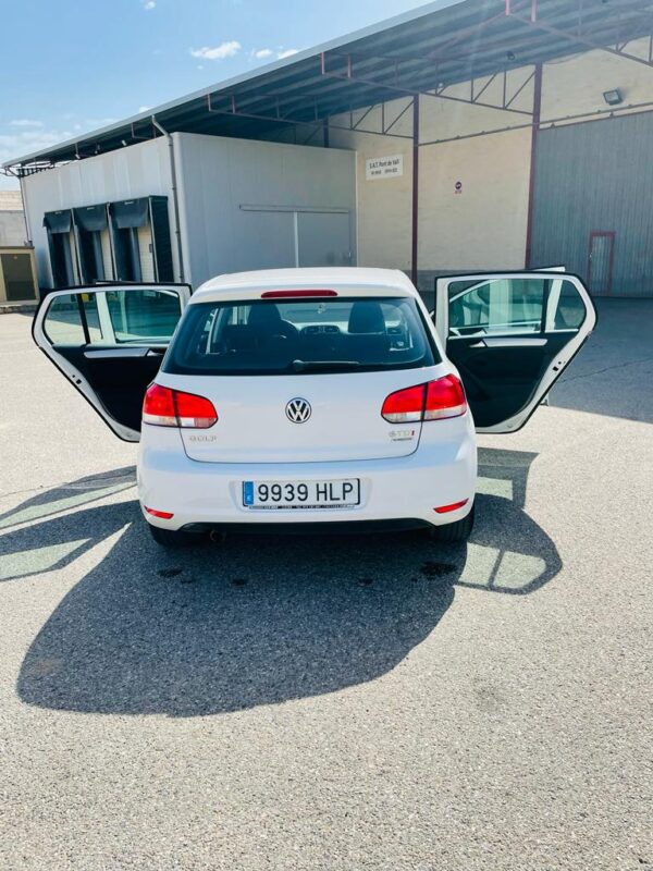 2012 Volkswagen Golf Variant 1.6 TDI - Imagen 21