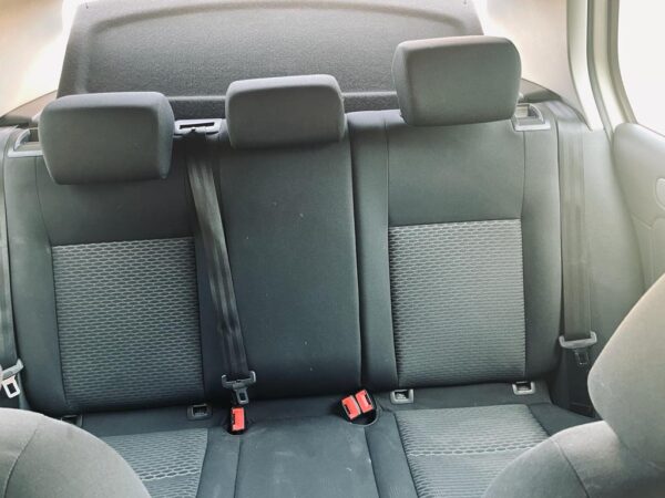 2012 Volkswagen Golf Variant 1.6 TDI - Imagen 5