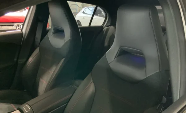 2018 Mercedes-Benz A200 - Imagen 3