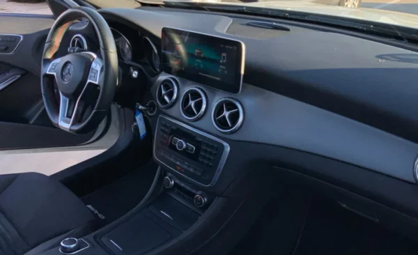 2014 Mercedes-Benz GLA 220 - Imagen 13