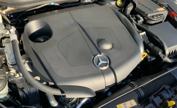 2014 Mercedes-Benz GLA 220 - Imagen 14