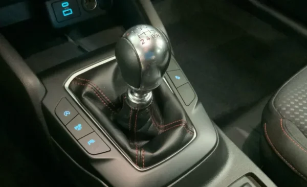 2022 Ford Focus - Imagen 15