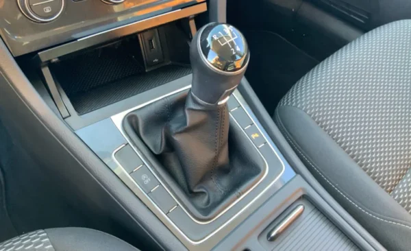 2020 Volkswagen Golf - Imagen 15