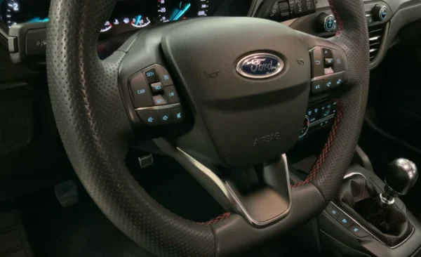 2022 Ford Focus - Imagen 16
