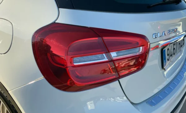 2014 Mercedes-Benz GLA 220 - Imagen 17