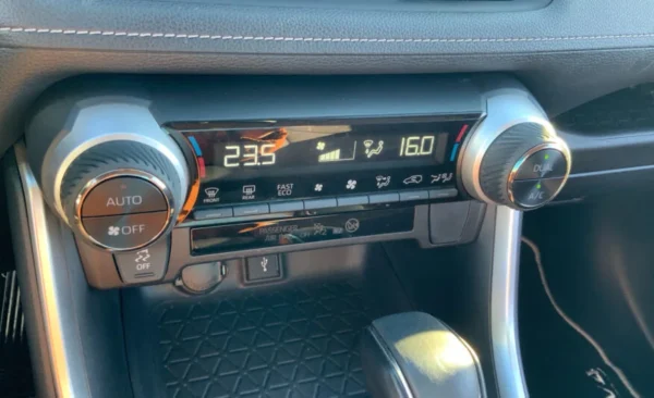 2021 Toyota Rav4 - Imagen 20