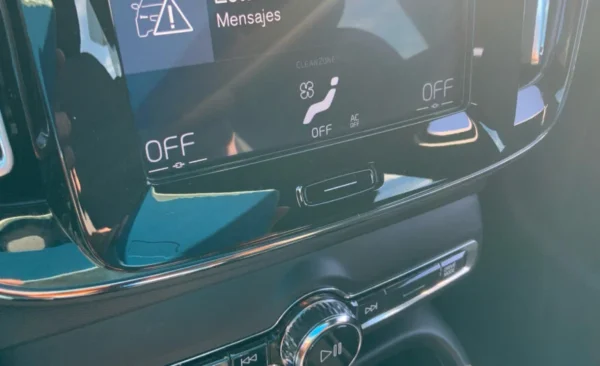 2020 Volvo XC40 - Imagen 20
