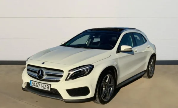 2014 Mercedes-Benz GLA 220