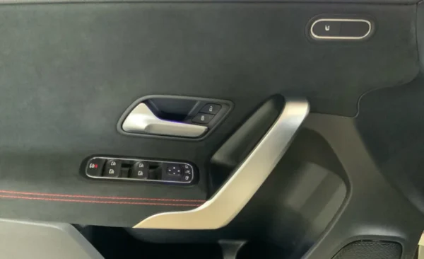 2018 Mercedes-Benz A200 - Imagen 21