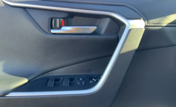 2021 Toyota Rav4 - Imagen 21