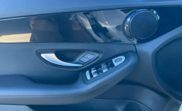 2019 Mercedes-Benz C200 - Imagen 22