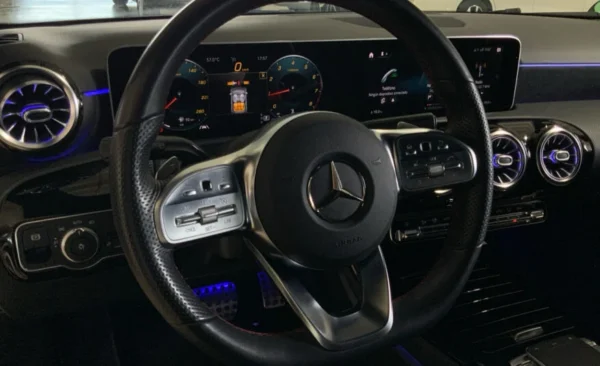 2018 Mercedes-Benz A200 - Imagen 23