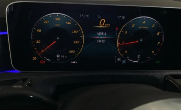 2018 Mercedes-Benz A200 - Imagen 24