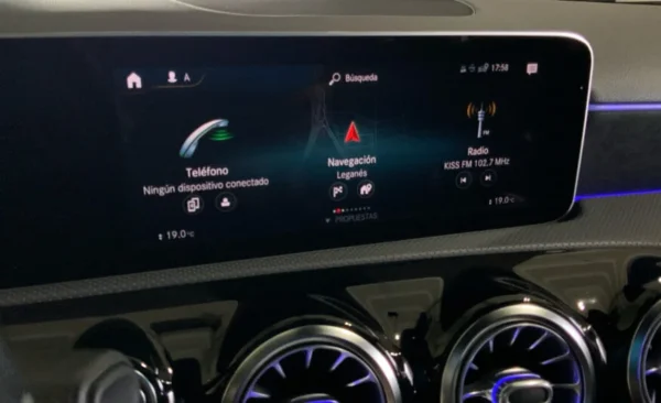 2018 Mercedes-Benz A200 - Imagen 26