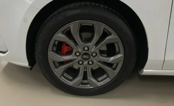 2022 Ford Focus - Imagen 7