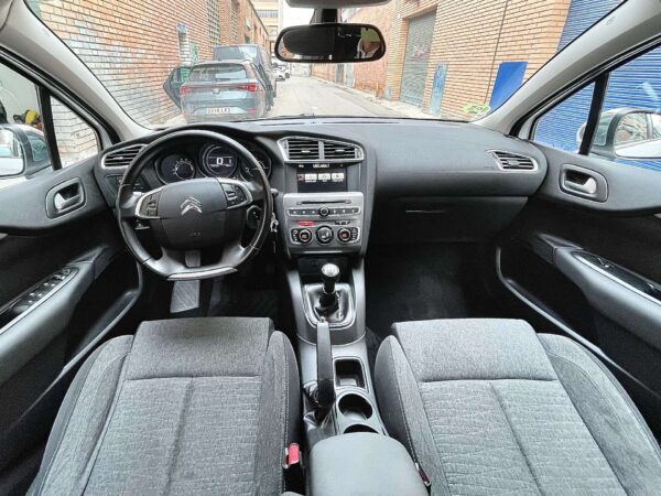 2015 Citroen C4 PureTech 110 Selection - Imagen 7