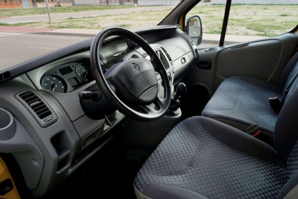 2008 Renault Trafic 2.0dCi - Imagen 9