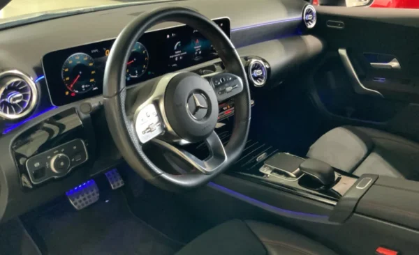 2018 Mercedes-Benz A200 - Imagen 10