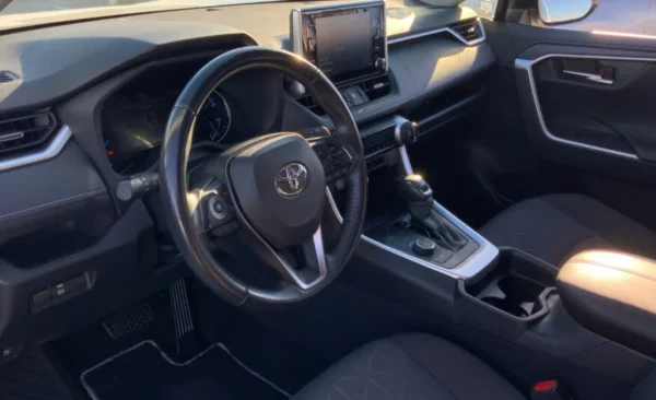 2021 Toyota Rav4 - Imagen 10