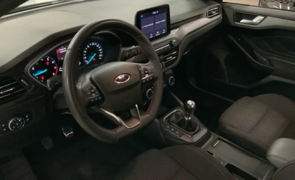 2022 Ford Focus - Imagen 10