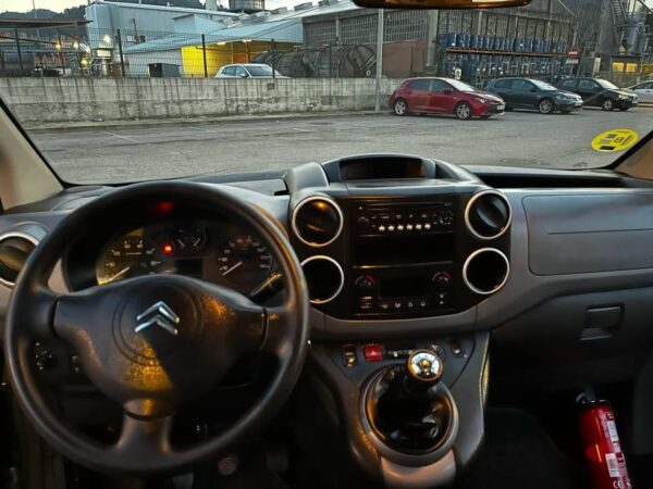 2010 Citroen Berlingo XTR 1.6 HDi - Imagen 10