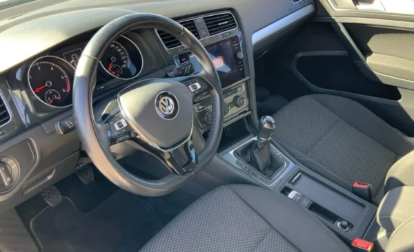 2020 Volkswagen Golf - Imagen 10